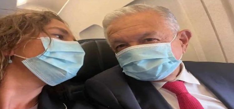 AMLO arriba a Washington para reunión con Biden