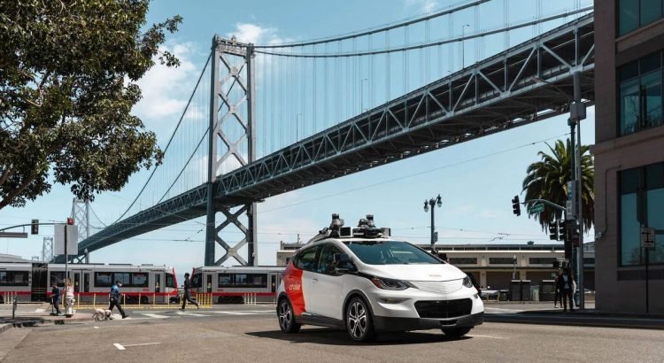 Reducción de taxis autónomos en San Francisco después de incidentes viales