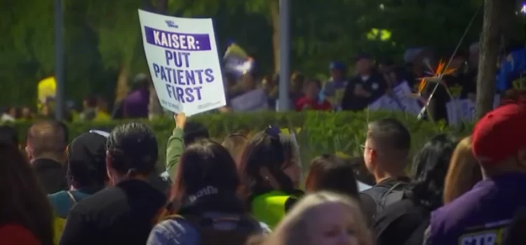 Huelga de trabajadores de la salud de Kaiser Permanente sacude San Francisco