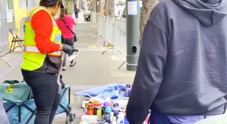 Trabajadores ambulantes de la Misión en San Francisco preocupados por la prohibición de ventas en las calles