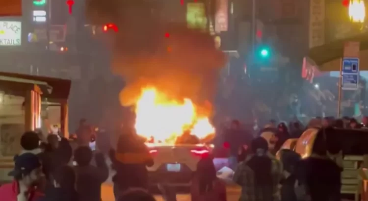 Ataque a vehículo autónomo en San Francisco durante celebración del Año Nuevo Lunar
