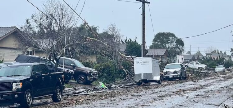 Tormentas en California dejan tres muertos y enormes daños materiales