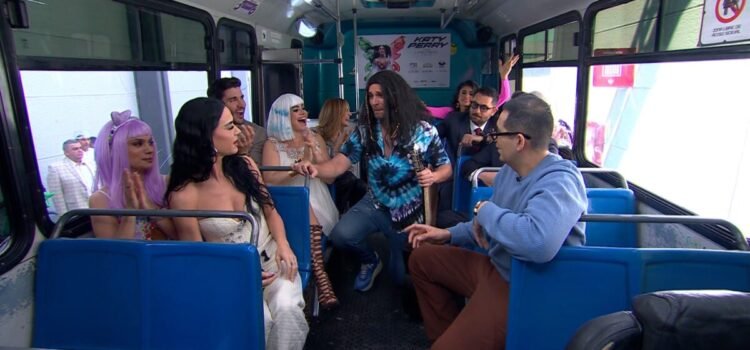 Katy Perry causa furor en la CDMX: se sube a un microbús y anuncia su gira en México Katy Perry causa furor en la CDMX: se sube a un microbús y anuncia su gira en México