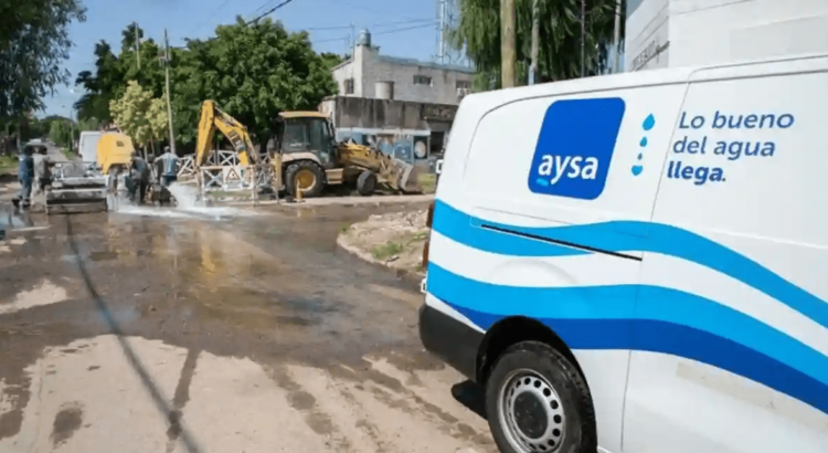 Inicia Argentina privatización de AySA, la empresa estatal de agua