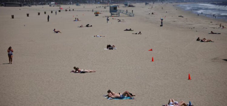 California destinará fondos millonarios para salvar playas ante el aumento del nivel del mar