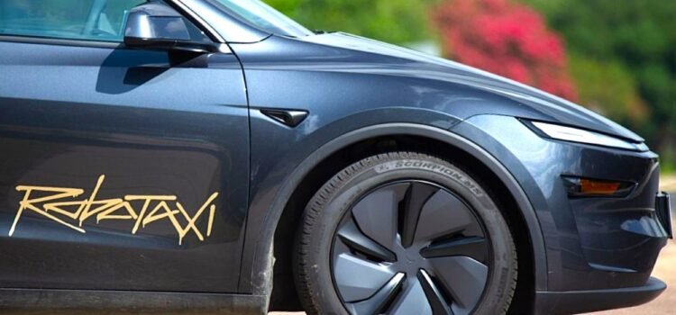 Tesla considera al aeropuerto de San Francisco para servicio de transporte compartido