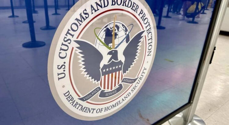 Estados Unidos asegura que 1,6 millones de personas se han “autodeportado” durante 2025