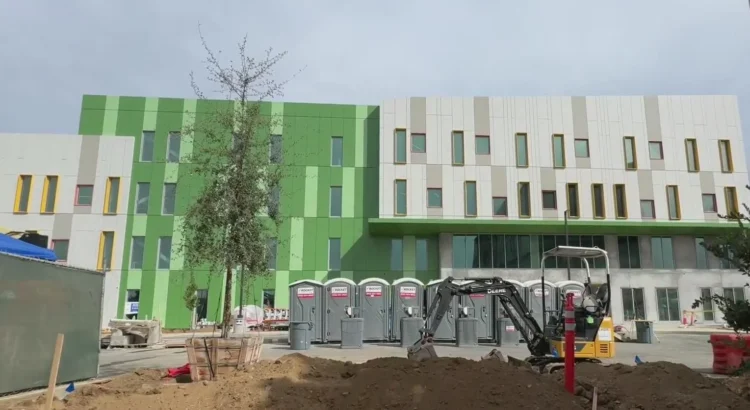 Familias de Mission Bay en San Francisco anticipan la primera escuela nueva de la ciudad en décadas