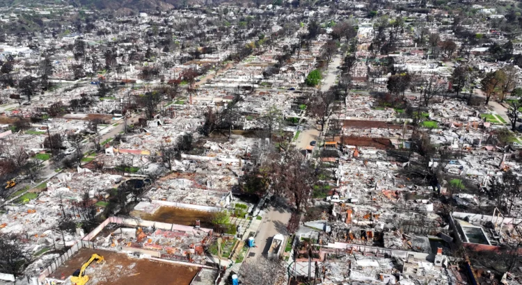 California aborda la crisis de seguros de vivienda con nuevas leyes