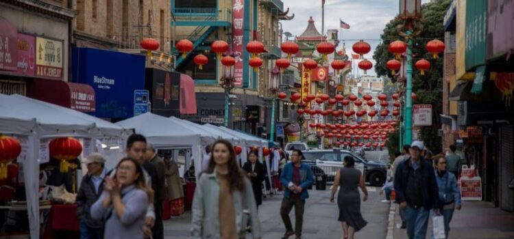 El último mercado nocturno de Chinatown de 2025 es este fin de semana