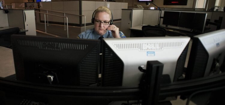 California gastó 450 millones de dólares en un nuevo sistema 911 y ahora planea eliminarlo