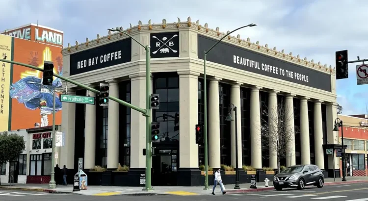La aclamada tostadora de café del Área de la Bahía cerrará su extensa sede.